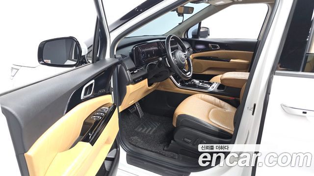 Kia Canival 2021 — photo 10