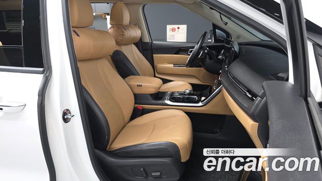 Kia Canival 2021 — photo 11