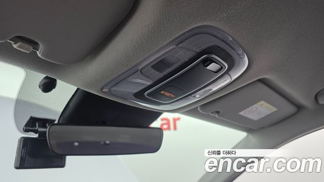 Hyundai AVANTE 2021 — photo 17