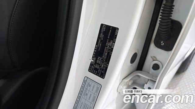 Hyundai AVANTE 2021 — photo 18