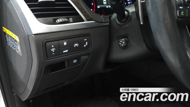 Genesis G80 2019 — photo 14