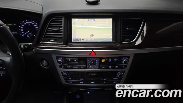 Genesis G80 2019 — photo 19