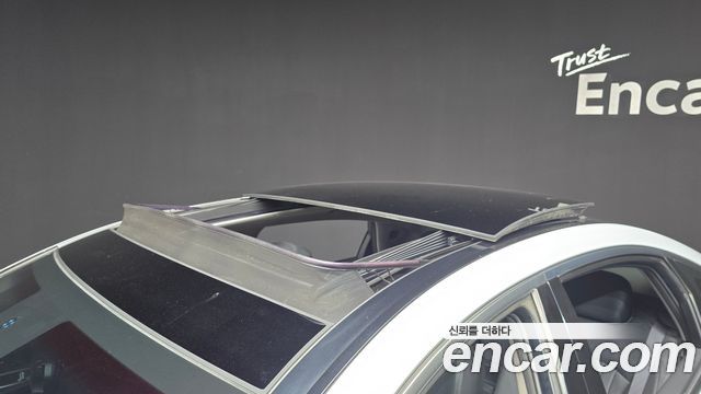 Genesis G80 2019 — photo 20