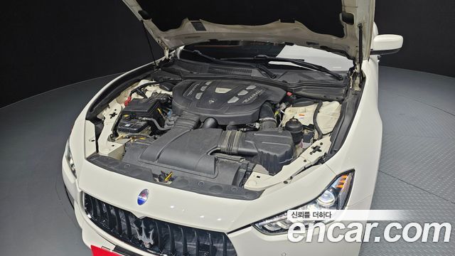 Maserati Ghibli 2016 — photo 6