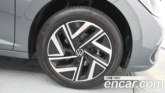Volkswagen Jetta 2024 — photo 5