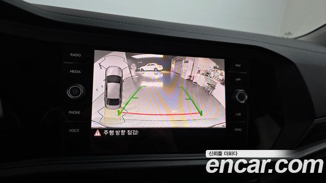 Volkswagen Jetta 2024 — photo 21