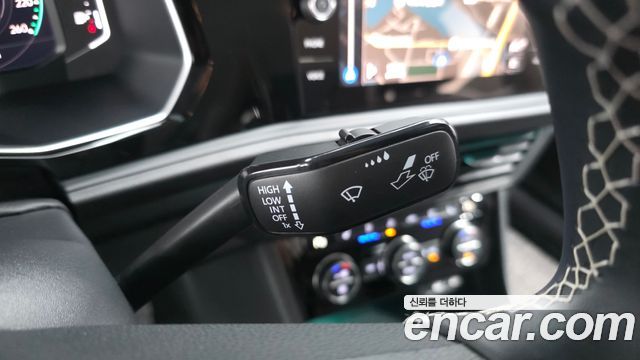 Volkswagen Jetta 2024 — photo 29