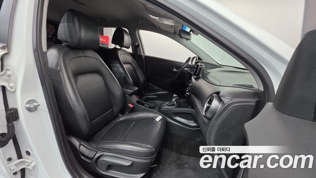 Hyundai Kona 2021 — photo 13