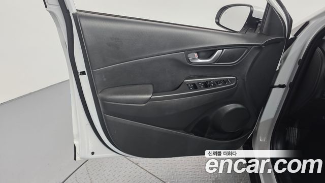 Hyundai Kona 2021 — photo 15