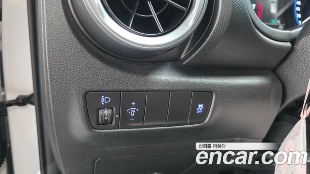 Hyundai Kona 2021 — photo 31