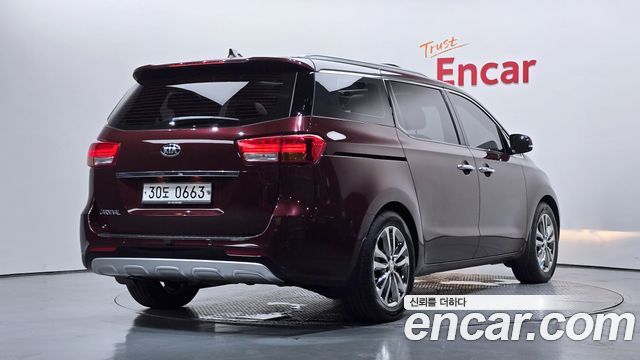 Kia Canival 2016 — photo 2