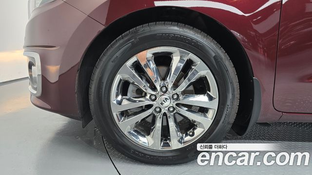 Kia Canival 2016 — photo 5