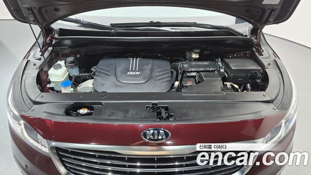 Kia Canival 2016 — photo 6