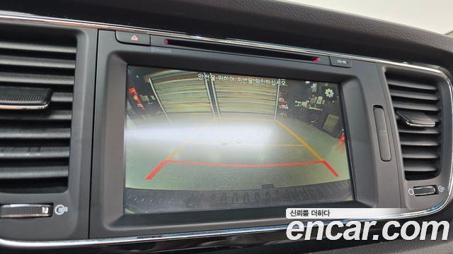 Kia Canival 2016 — photo 21
