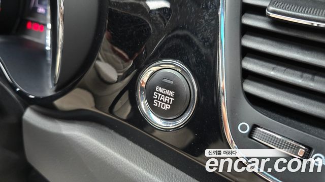 Kia Canival 2016 — photo 23