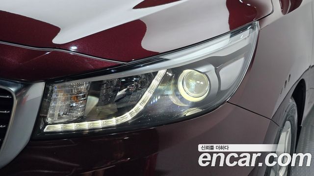 Kia Canival 2016 — photo 8