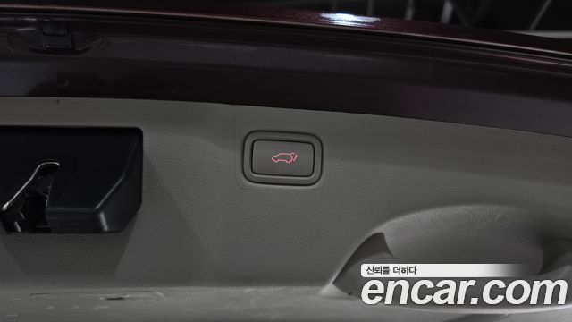 Kia Canival 2016 — photo 33