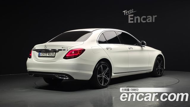 Mercedes-Benz C-Class 2019 — photo 2