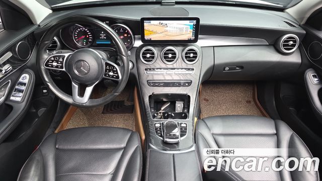 Mercedes-Benz C-Class 2019 — photo 7