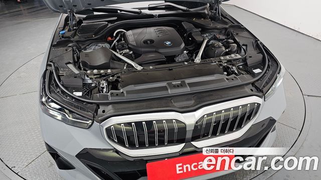 BMW 5-Series 2025 — photo 6