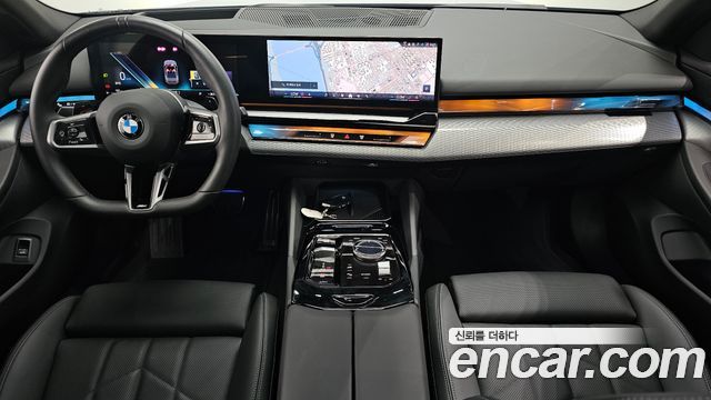 BMW 5-Series 2025 — photo 10