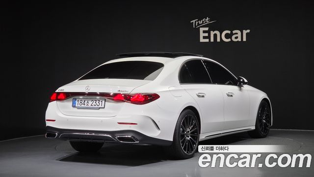 Mercedes-Benz E-Class 2026 — photo 2