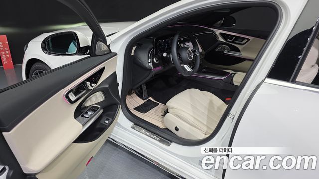 Mercedes-Benz E-Class 2026 — photo 10