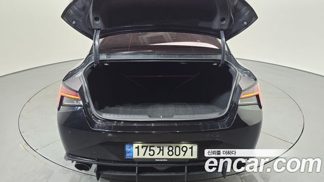 Hyundai AVANTE 2022 — photo 17