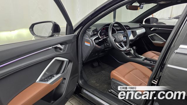 Audi Q3 2020 — photo 13