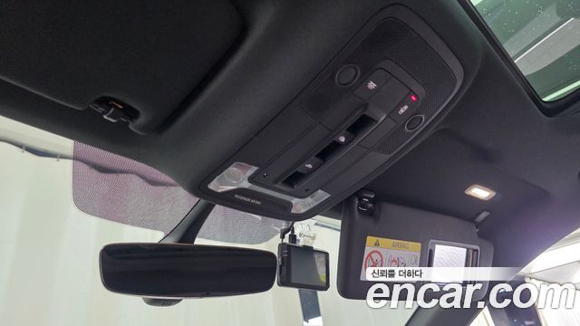 Audi Q3 2020 — photo 23