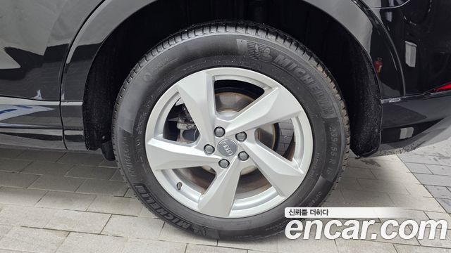 Audi Q3 2020 — photo 7