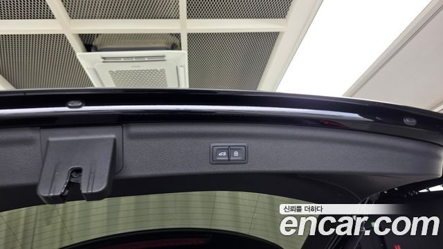 Audi Q3 2020 — photo 31