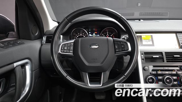 Land Rover Discovery Sport 2019 — photo 19