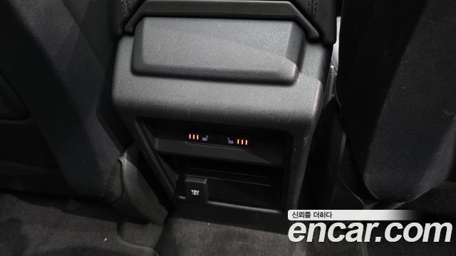 Land Rover Discovery Sport 2019 — photo 24