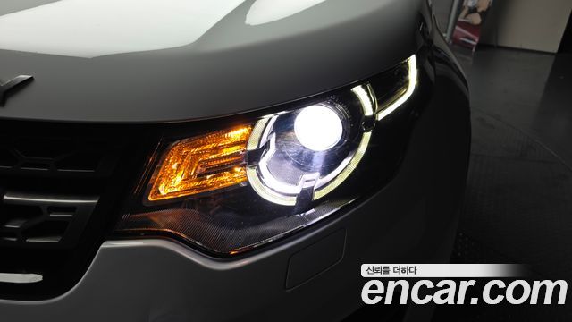 Land Rover Discovery Sport 2019 — photo 8