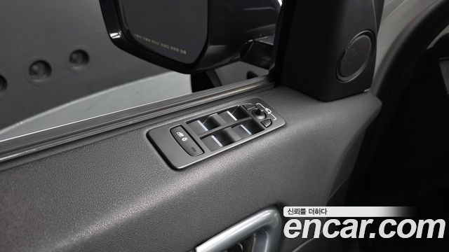 Land Rover Discovery Sport 2019 — photo 35