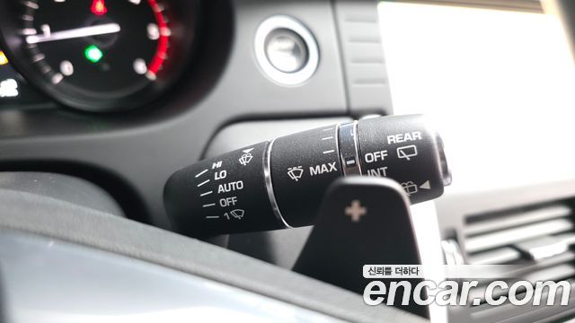Land Rover Discovery Sport 2019 — photo 36