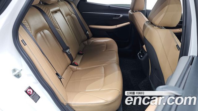 Hyundai Sonata 2020 — photo 18