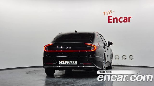 Hyundai Sonata 2022 — photo 4