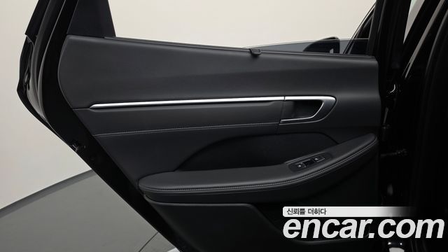 Hyundai Sonata 2022 — photo 15