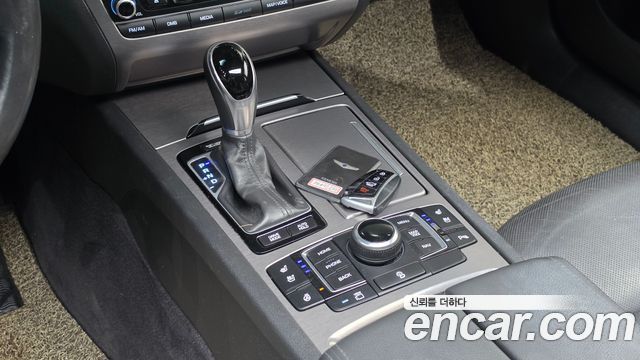 Hyundai Genesis 2016 — photo 12
