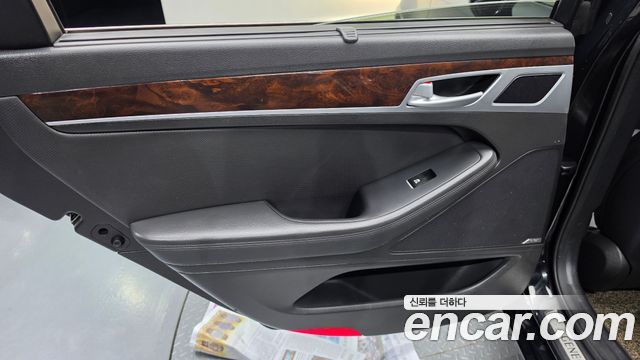 Hyundai Genesis 2016 — photo 15