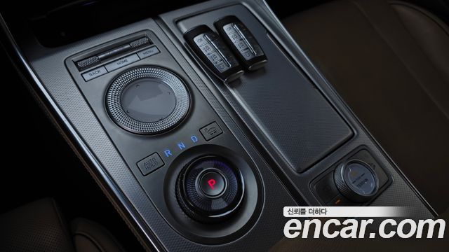 Genesis GV80 2021 — photo 12