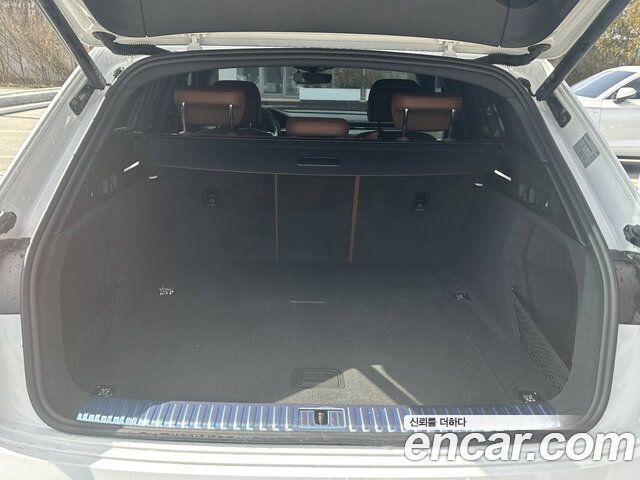 Audi Q8 e-tron 2024 — photo 12