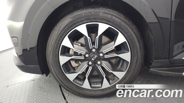 Kia Canival 2021 — photo 5