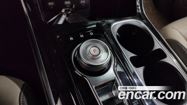 Kia Canival 2021 — photo 12