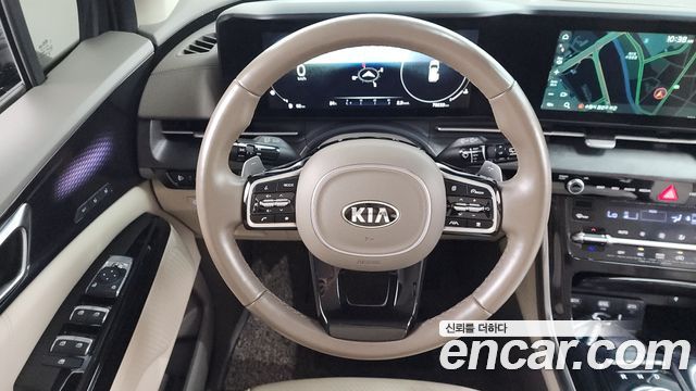 Kia Canival 2021 — photo 18
