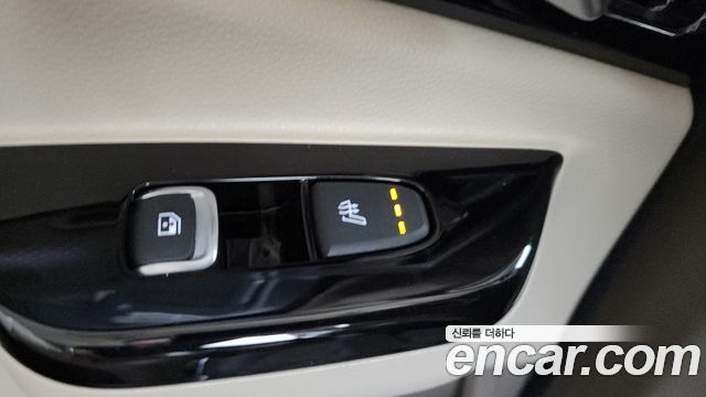 Kia Canival 2021 — photo 34
