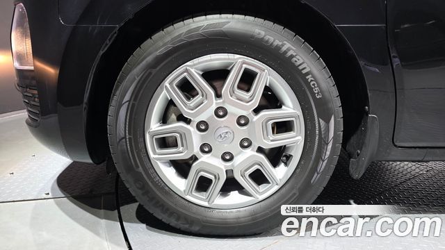 Hyundai Staria 2022 — photo 5