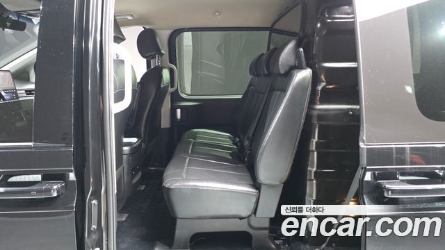 Hyundai Staria 2022 — photo 11